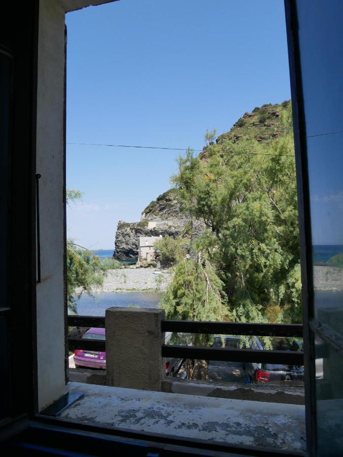 Casa Piazza Grande maison au bord de mer Grillasca Esterno foto