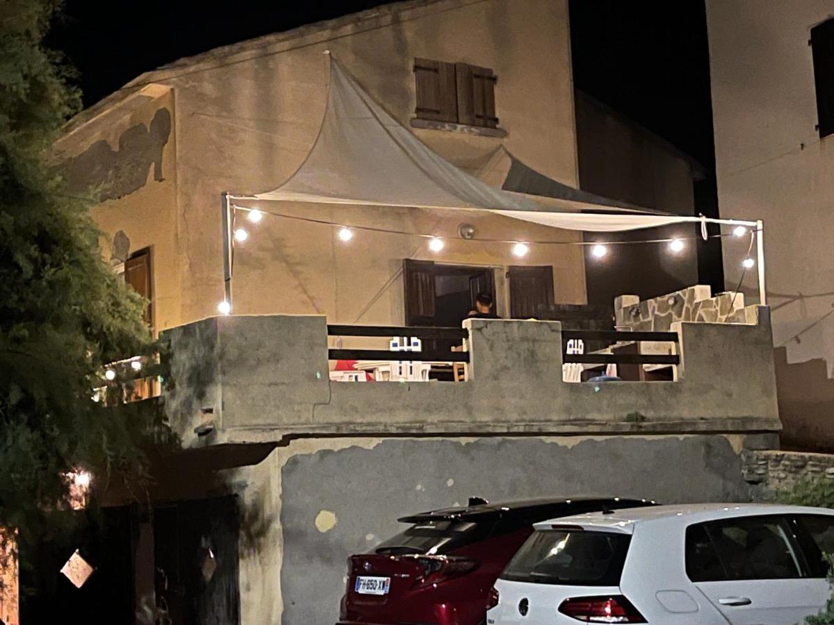 Casa Piazza Grande maison au bord de mer Grillasca Esterno foto